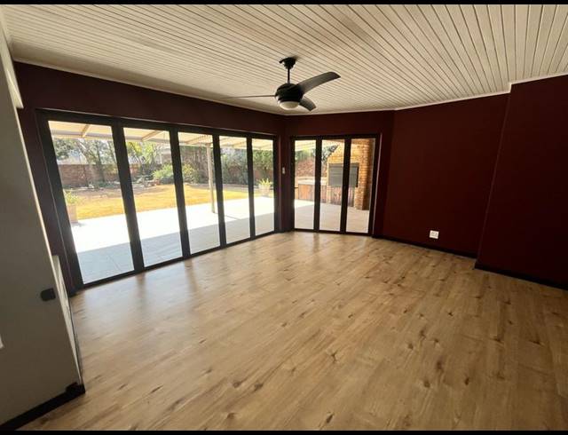 3 BEDROOM CLUSTER FOR SALE IN BEDFORDVIEW